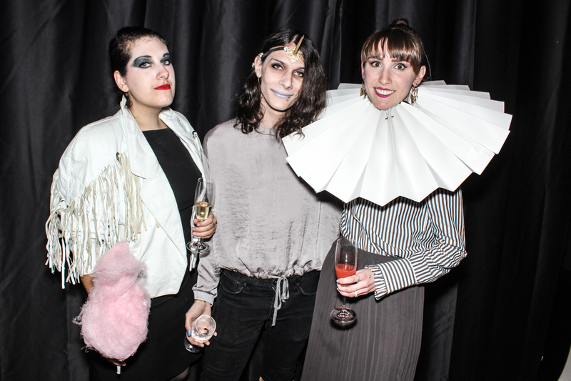 Illustration for article titled A BIZARRE HOLIDAY PARTY